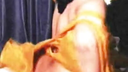 सुडौल गृहिणी गड़बड़ हो इंग्लिश सेक्सी वीडियो फुल मूवी जाता है एक गंजा योनी के साथ कुत्ते शैली और एक चेहरे हो जाता है