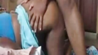 एक मोटी औरत के बिना शंकु और सह इंग्लिश फुल सेक्स मूवी उसके पेट पर
